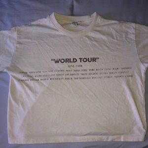 World tour cropped shirt
